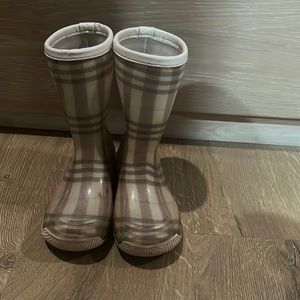Burberry rain boots size 11